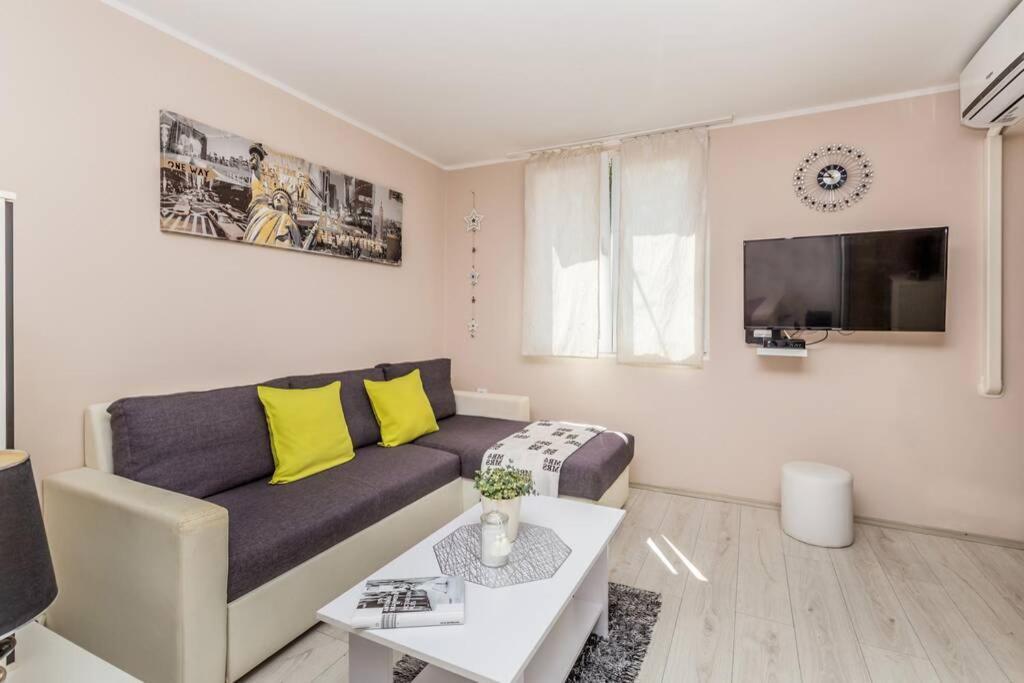 Crystal Apartment Rijeka Exterior photo